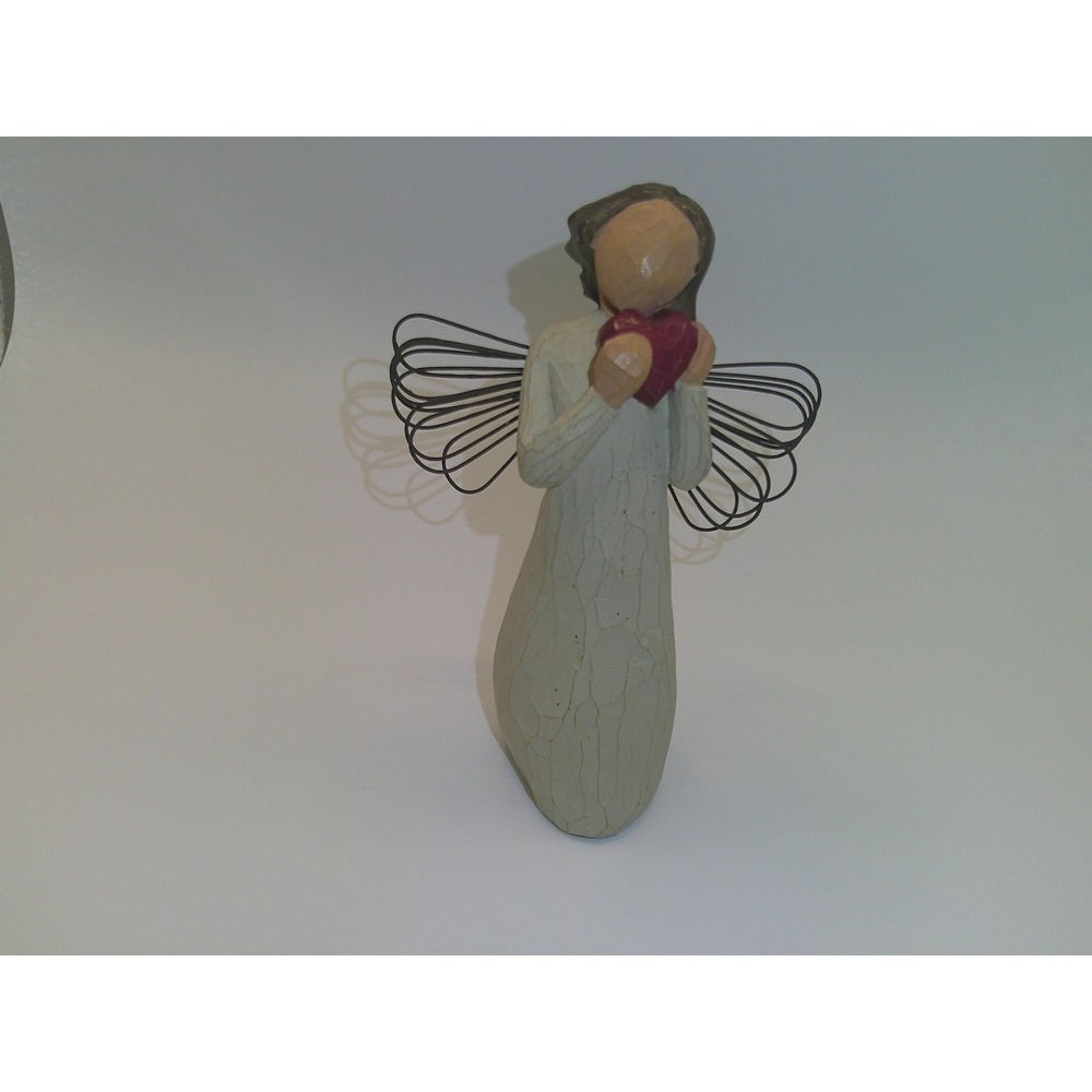 Willow Tree Angel of the Heart Figurine Susan Lordi DEMDACO 2000 Red Heart Angel